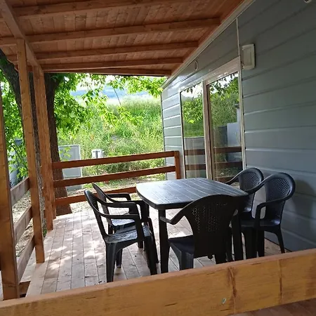 Mobile Comfort - Including Airco - River- 327 Kamp alanı